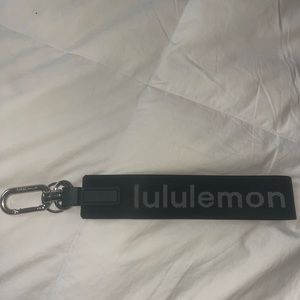 lululemon- Never Lost Keychain